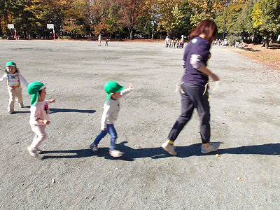 みんな一緒で楽しいね〈うさぎ組：2歳児〉