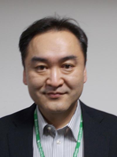 施設長　伴 成顕