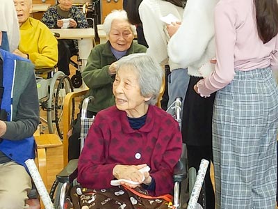 恵泉女学園中学の皆さん