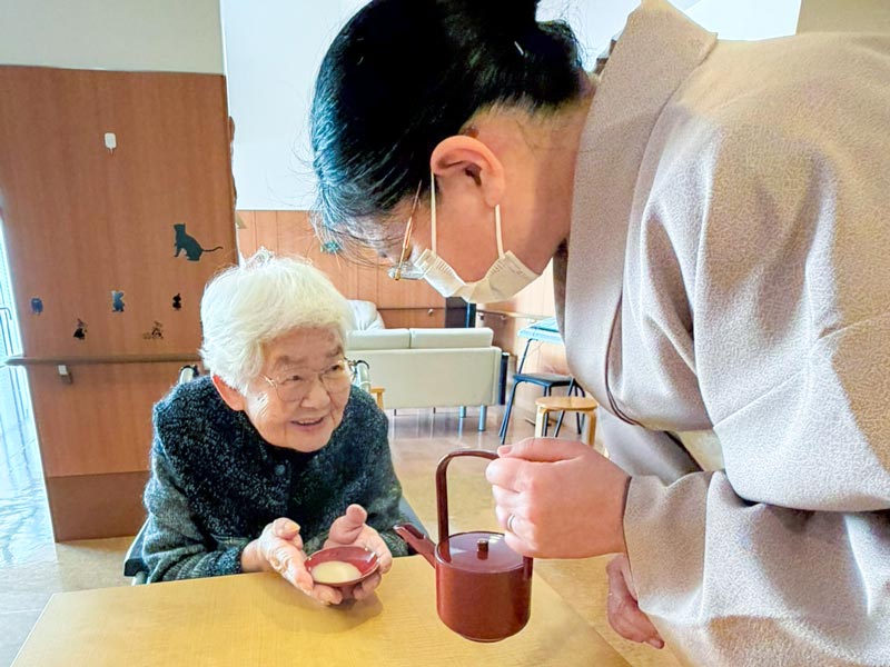 新年福笑い行事