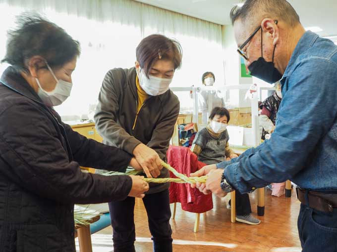 お正月飾りづくり ～介護者のつどい〜
