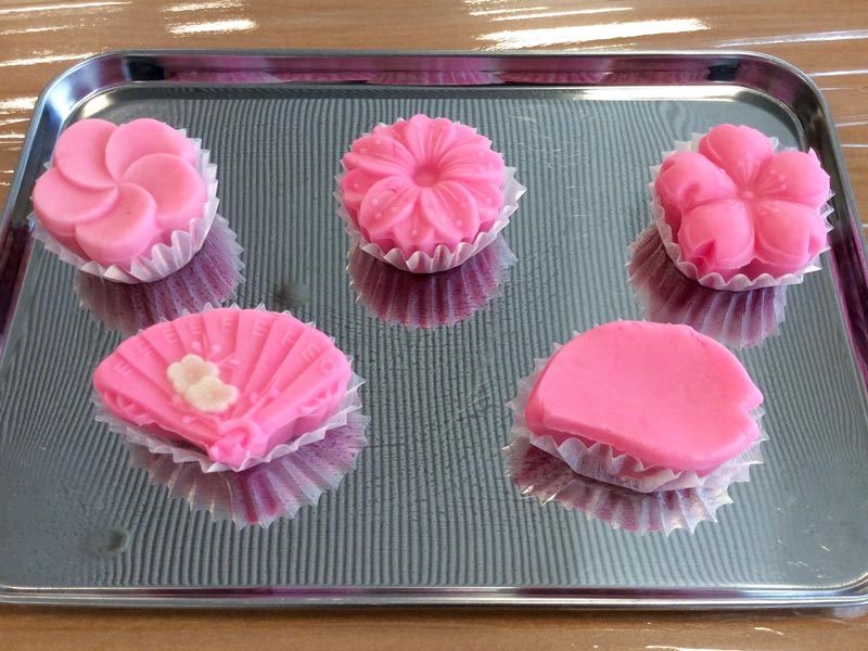 和菓子作り 〜介護者のつどい〜