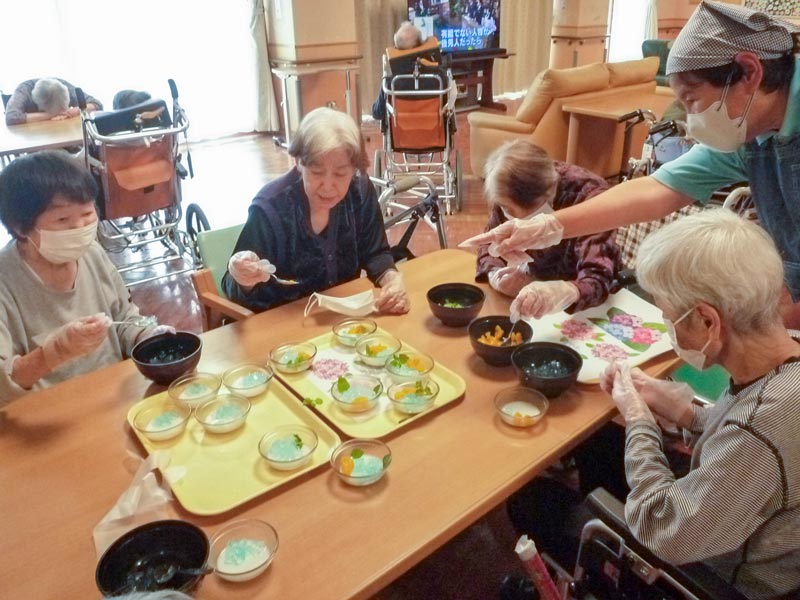 季節のおやつ作り〈特養〉