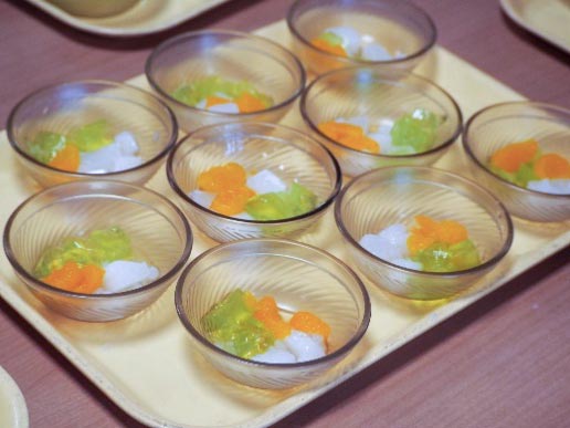 季節のおやつ作り（8月）〈特養〉